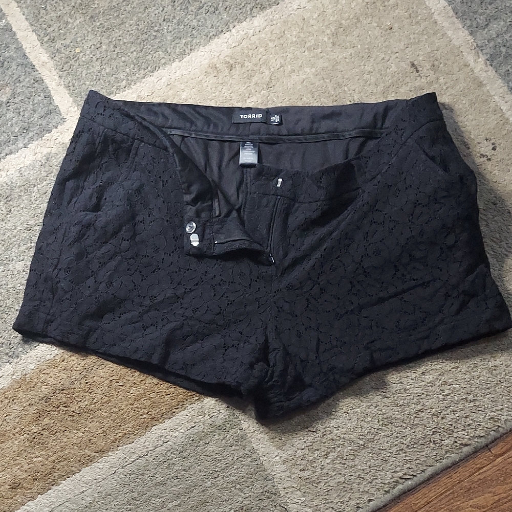 Torrid Black Women's Lace Shorts With Pockets